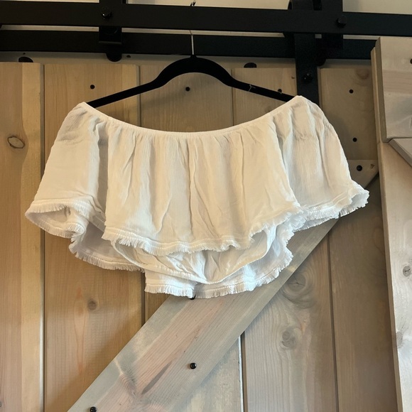 LIKE NEW FORE Ruffle Crop Blouse - Picture 5 of 8